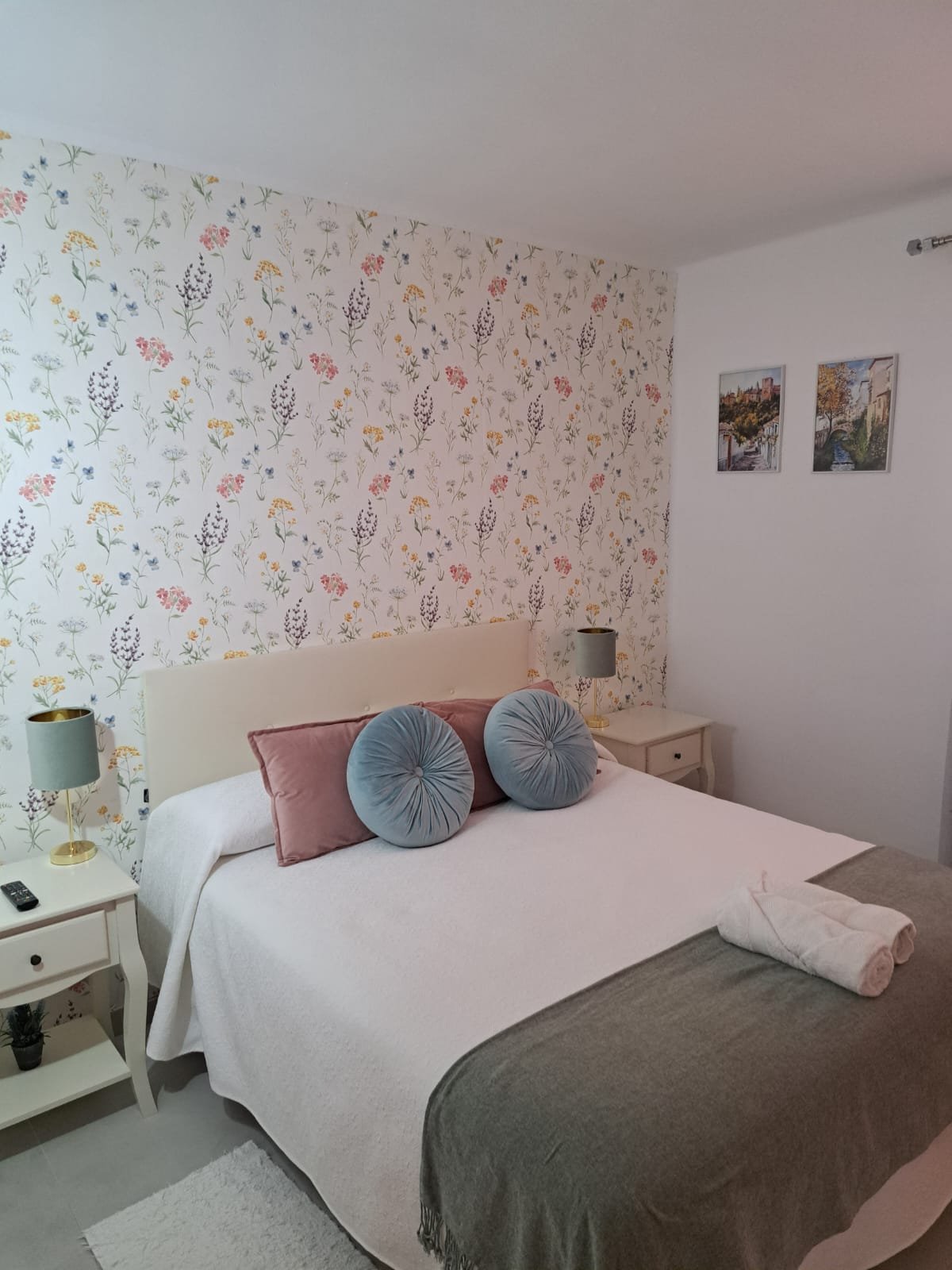 53712098-f972-44be-8739-8f2606e193b6