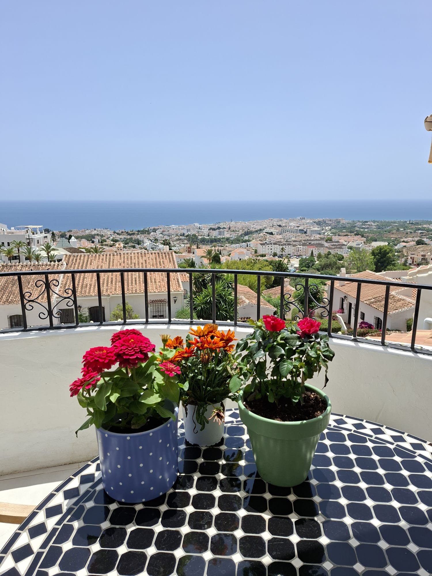 6c04f58f-52ad-40ca-8947-20091ec0574a