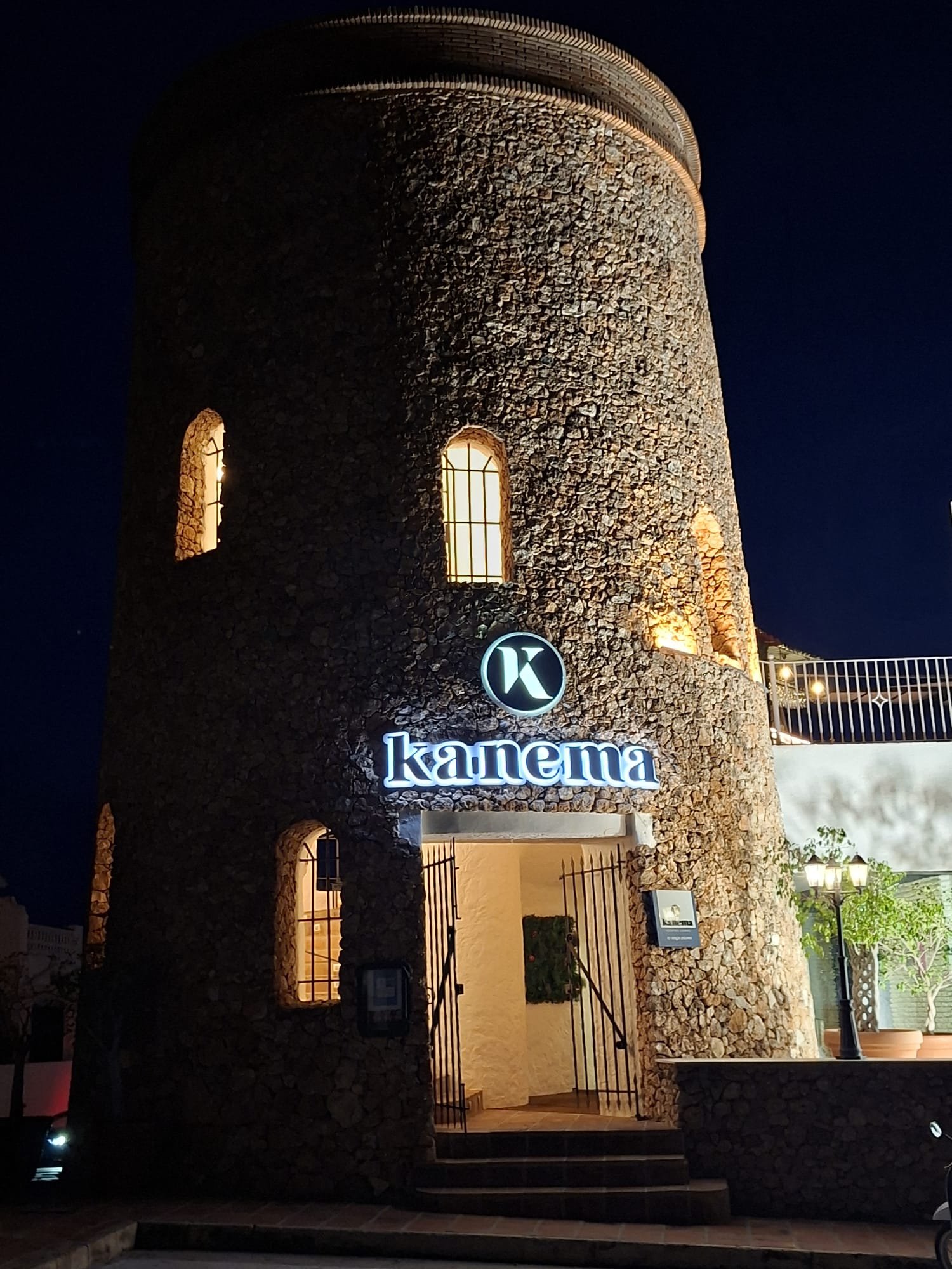 9f339b9f-6ce5-4db0-b1b2-8387193e6cc0