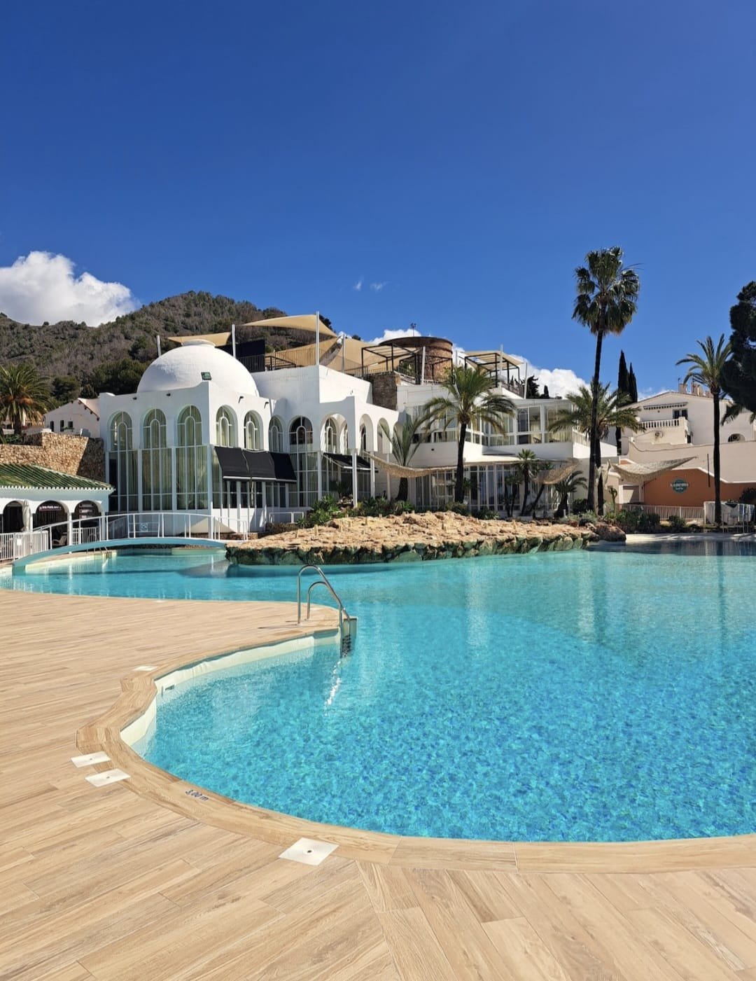 f00ec249-1c43-4399-b32a-799ea120f876